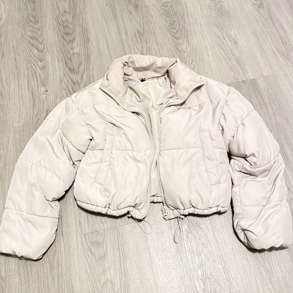 H&M Women's Cream Puffer Jacket